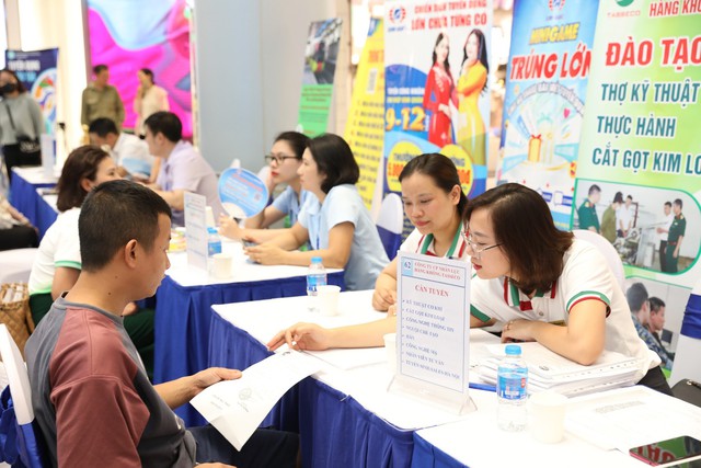 Tin vui về việc làm từ điều hành của Chính phủ, hàng triệu người lao động hưởng lợi - Ảnh 1.