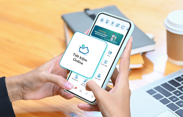 Gửi tiền online với gửi tại quầy khác gì nhau?- Ảnh 1.
