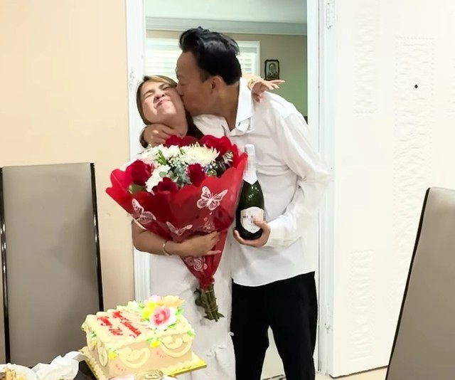 Ngày vui của ân nhân Mỹ Tâm sau 32 năm- Ảnh 1.
