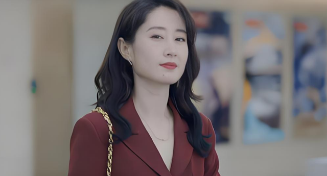 T&ocirc;i từng vui mừng kh&ocirc;n xiết khi em chồng được l&agrave;m d&acirc;u nh&agrave; gi&agrave;u, nhưng giờ mỗi khi em về qu&ecirc;, t&ocirc;i thấy lo lắng &aacute;p lực kh&oacute; tả- Ảnh 1.