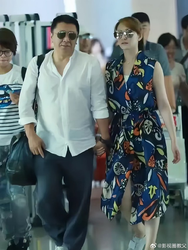Chị Đẹp hot nhất 2026 ly h&ocirc;n "anh bạn th&acirc;n 22 năm", đ&agrave;ng trai l&acirc;m v&agrave;o thảm cảnh - Ảnh 4.
