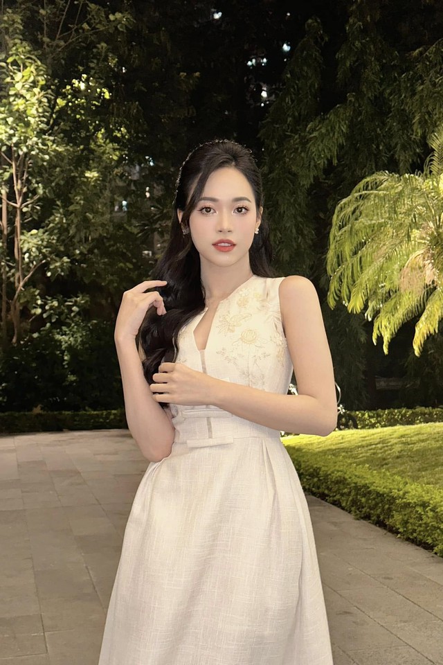 Showbiz Việt có Á hậu xinh đẹp, học vấn khủng "mất tích" suốt 1 năm mà chẳng ai nhận ra! - Ảnh 3.