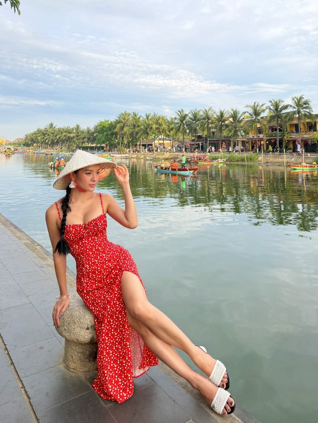 Nhan sắc mẹ đơn th&acirc;n U40 cưới &ocirc;ng chủ tiệm kim cương k&eacute;m 3 tuổi, được hỏi cưới bằng 88 c&acirc;y v&agrave;ng - Ảnh 3.