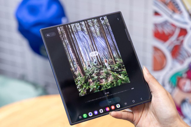 Trước thềm Unpacked, Samsung tự trả lời c&acirc;u hỏi kh&oacute; nhất về điện thoại gập: V&igrave; sao người d&ugrave;ng n&ecirc;n mua Galaxy Z? - Ảnh 3.