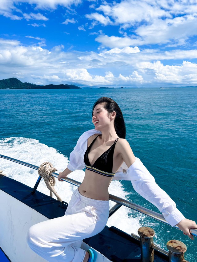 Người đang được Tăng Thanh H&agrave; m&ecirc;- Ảnh 5.