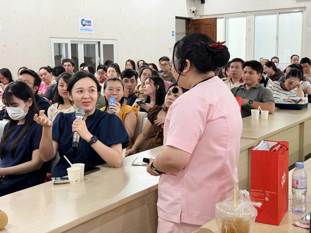 Hành trình nuôi con bằng sữa mẹ nhẹ nhàng: Trải nghiệm thực tế tại lớp học tiền sản Bệnh viện Phụ sản MêKông - Ảnh 2.