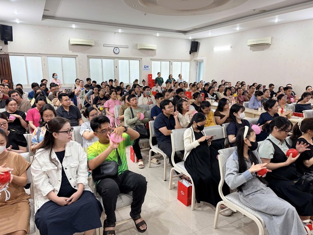 Hành trình nuôi con bằng sữa mẹ nhẹ nhàng: Trải nghiệm thực tế tại lớp học tiền sản Bệnh viện Phụ sản MêKông - Ảnh 3.