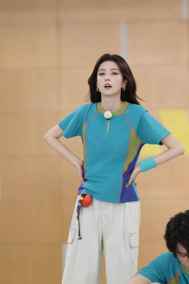 Bạch Lộc nhận chỉ tr&iacute;ch v&igrave; makeup đậm, Chương Nhược Nam cũng bị k&eacute;o v&agrave;o drama- Ảnh 4.