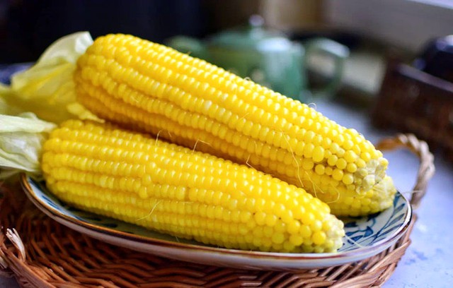 Việt Nam c&oacute; 3 thực phẩm m&agrave;u v&agrave;ng đang v&agrave;o m&ugrave;a, cực tốt cho sức khỏe trong m&ugrave;a nắng n&oacute;ng- Ảnh 2.