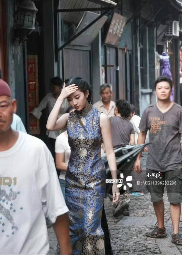 Hình ảnh 16 năm trước của Lưu Diệc Phi hot lại nhờ đặc quyền không phải ai cũng có- Ảnh 1.