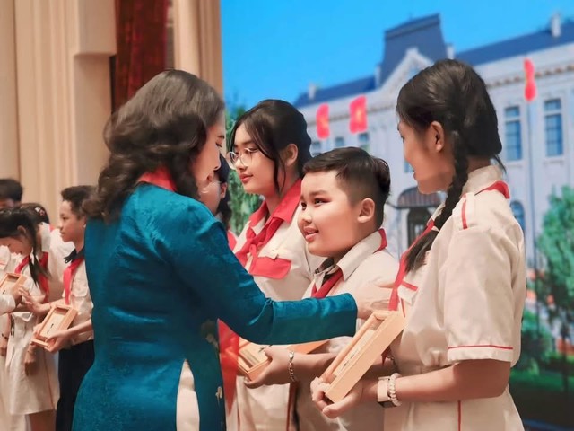 Ước mơ măng non và lời hứa trước “Kỷ nguyên vươn mình của dân tộc” - Ảnh 2.