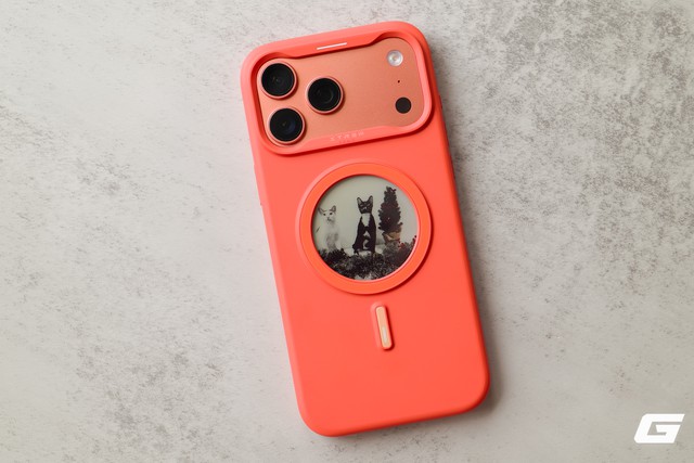 Trên tay XTREM E-Ink Case: Chiếc ốp lưng có thể thay đổi giao diện chỉ bằng một cú chạm, không cần pin vẫn hoạt động - Ảnh 8.