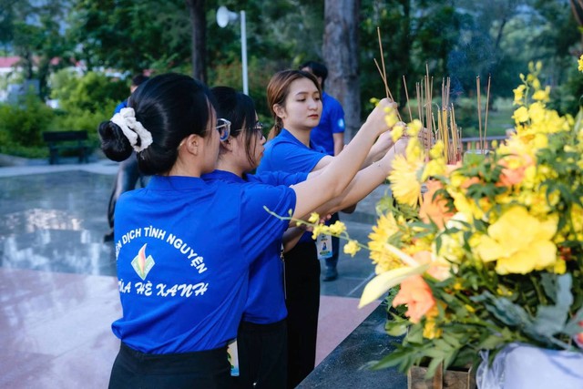 Hành trình “tiếp lửa” dấu chân tình nguyện: Với tuổi trẻ Thành phố Hồ Chí Minh, mỗi nẻo đường là một bài học cống hiến - Ảnh 7.