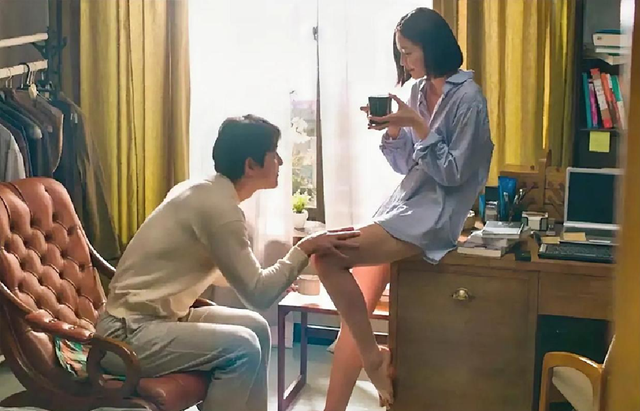 Dọa ly thân để vợ xuống nước, nửa tháng sau tôi nhận cái kết không ngờ: Đơn ly hôn và những bức ảnh khiến tôi chết lặng - Ảnh 1.