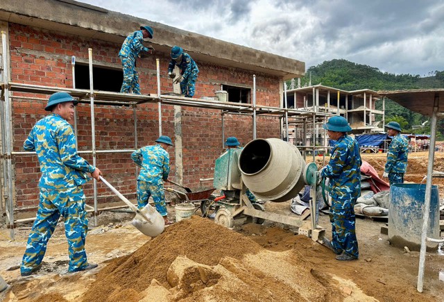 Hành trình lên Tây Giang: Viết tiếp nghĩa tình quân dân nơi biên cương - Ảnh 8.