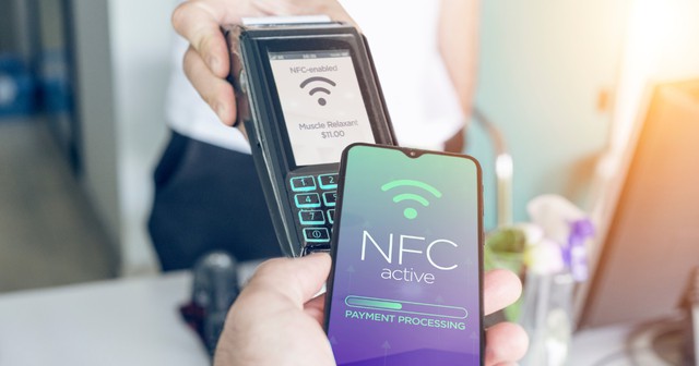 Vì sao thẻ ngân hàng lại có biểu tượng “cột sóng wifi”?- Ảnh 2.