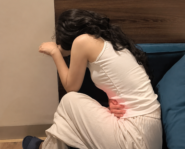 Người phụ nữ 30 tuổi nhiễm trùng huyết sau 3 ngày đau vùng kín, bác sĩ tức giận: "Chậm chút nữa là tử vong" - Ảnh 1.