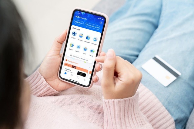 Người có tài khoản Techcombank, BIDV, ACB, Vietcombank, VPBank chú ý: Mỗi giao dịch đều được tích điểm, có thể đổi thành voucher- Ảnh 3.