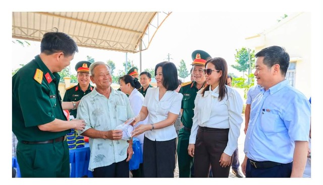 SATRA lan tỏa nghĩa t&igrave;nh tr&ecirc;n v&ugrave;ng đất c&aacute;ch mạng T&acirc;y Ninh - Ảnh 1.