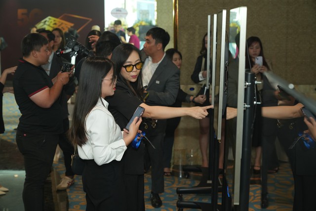 Hơn 200 đại biểu là lãnh đạo doanh nghiệp quy tụ tại sự kiện "The New Era of Elevator Media - Attention to Action" - Ảnh 3.