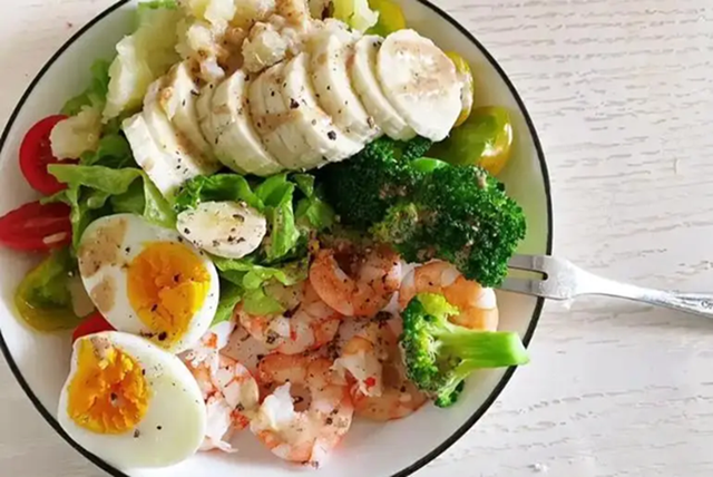 Uống c&agrave; ph&ecirc; mỗi ng&agrave;y, sau 6 th&aacute;ng người đ&agrave;n &ocirc;ng 60 tuổi nhận kết quả bất ngờ - Ảnh 4.
