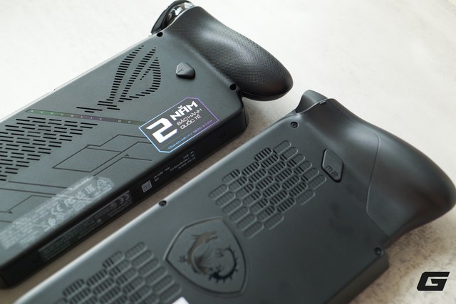 Tr&ecirc;n tay MSI Claw 8 EX AI+: Chip Intel Arc G3 Extreme, m&agrave;n h&igrave;nh lớn hơn, cầm sướng hơn, thiết kế cũng kh&aacute;c hẳn - Ảnh 5.
