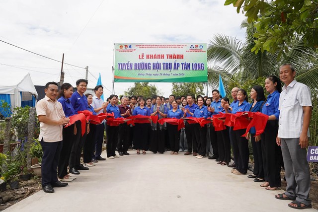 Rực rỡ sắc xanh t&igrave;nh nguyện tr&ecirc;n v&ugrave;ng đất miền T&acirc;y - Ảnh 7.