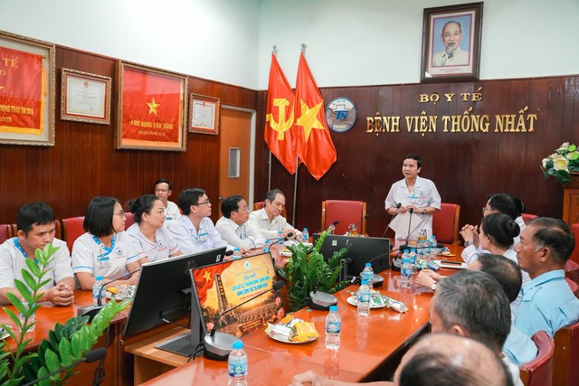Tri &acirc;n lịch sử, viết tiếp tương lai: Bệnh viện Thống Nhất gặp mặt con liệt sĩ, thương binh, bệnh binh nh&acirc;n kỷ niệm 79 năm Ng&agrave;y Thương binh &ndash; Liệt sĩ - Ảnh 1.