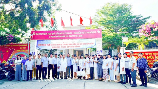 Tuổi trẻ Bệnh viện Chợ Rẫy viết tiếp h&agrave;nh tr&igrave;nh tri &acirc;n tại x&atilde; Dầu Tiếng - Ảnh 2.