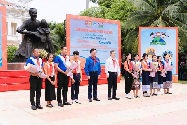V&ograve;ng tay b&egrave; bạn 2026: Thắt chặt t&igrave;nh hữu nghị thiếu nhi ba nước Việt Nam - L&agrave;o - Campuchia - Ảnh 3.