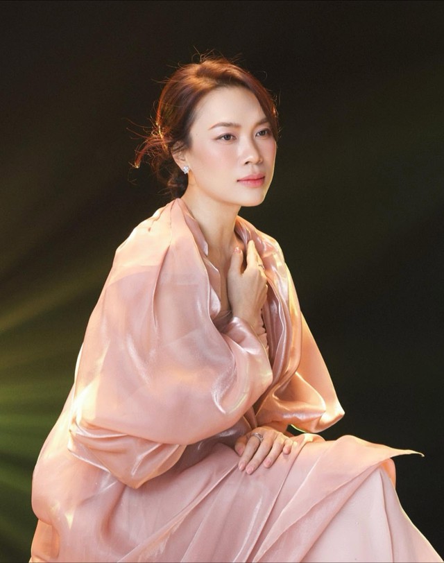 Việt Nam có mỹ nhân cải lão hoàn đồng đỉnh thế này, nổi tiếng tài năng khó mà hết thời - Ảnh 4.