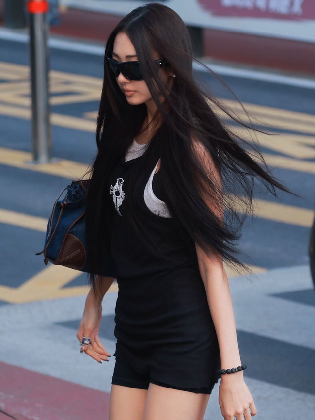 Gái xinh 2K5 được ví như Lee Hyori thế hệ mới, mặc kiểu gì cũng không thoát được "kiếp sang"- Ảnh 15.