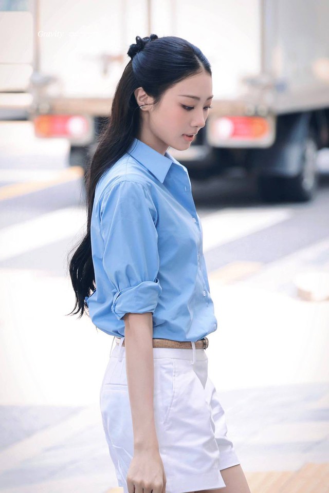 Gái xinh 2K5 được ví như Lee Hyori thế hệ mới, mặc kiểu gì cũng không thoát được "kiếp sang"- Ảnh 9.