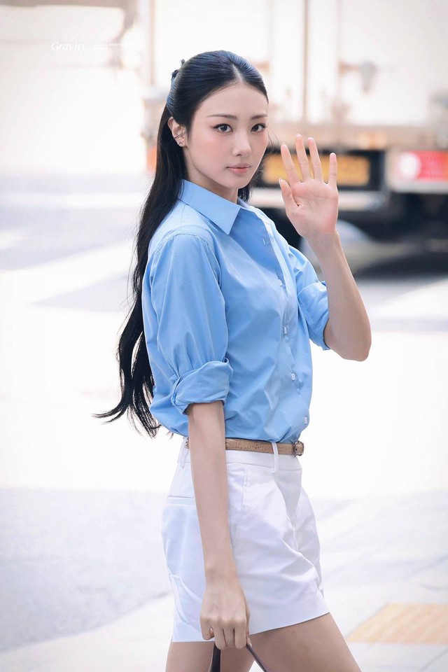 Gái xinh 2K5 được ví như Lee Hyori thế hệ mới, mặc kiểu gì cũng không thoát được "kiếp sang"- Ảnh 8.