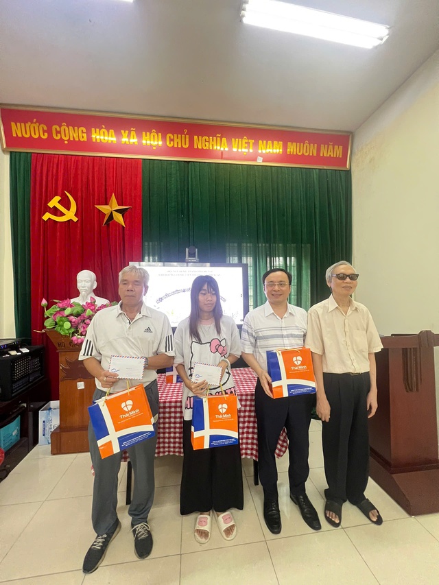 Hành trình hồi sinh kỳ diệu của chi hội người mù liên liên phường Thanh Xuân - Ảnh 2.