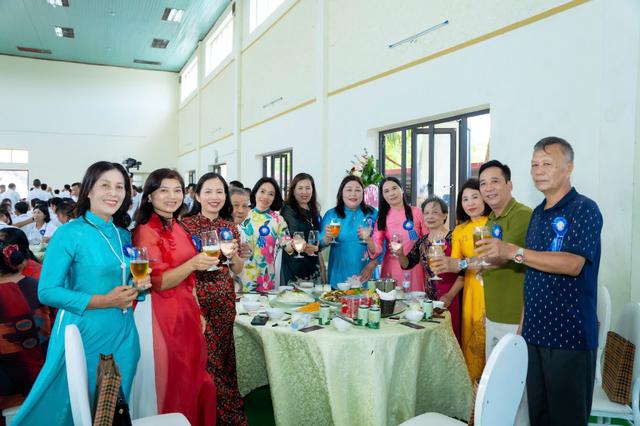 Khóa 38 trường THPT Quảng Xương 1 kỷ niệm 25 năm ngày trở về - Ảnh 26.