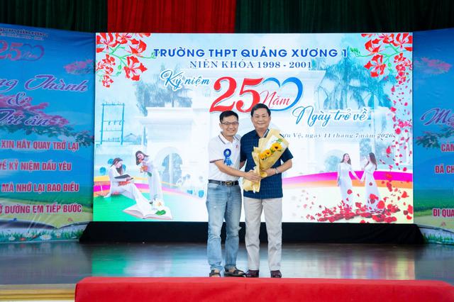 Khóa 38 trường THPT Quảng Xương 1 kỷ niệm 25 năm ngày trở về - Ảnh 15.