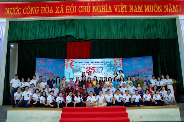 Khóa 38 trường THPT Quảng Xương 1 kỷ niệm 25 năm ngày trở về - Ảnh 19.