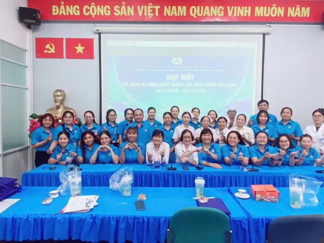 “Bữa cơm công đoàn” – Gắn kết yêu thương, vun đắp mái nhà chung Bệnh viện Đa khoa Bình Tân - Ảnh 4.