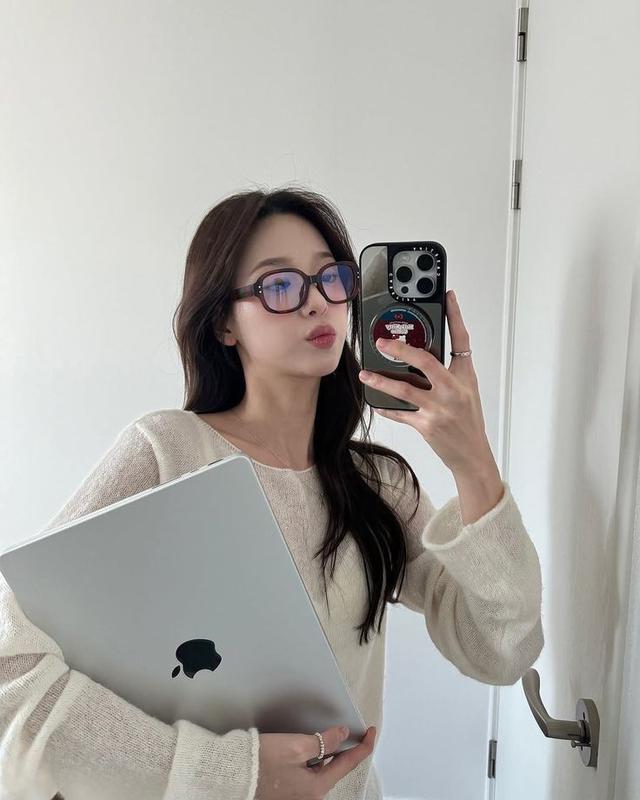Không còn lãng mạn hóa đời sống công sở, Gen Z sòng phẳng: Tôi bỏ thời gian, công ty bỏ tiền - Ảnh 2.