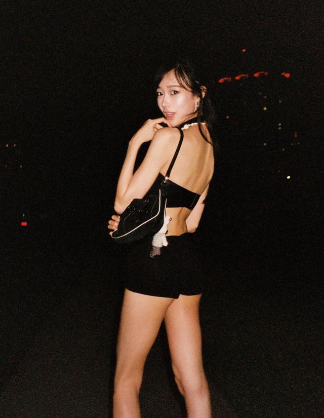 "Gái chiến" cứ ra sân bay là hot- Ảnh 7.