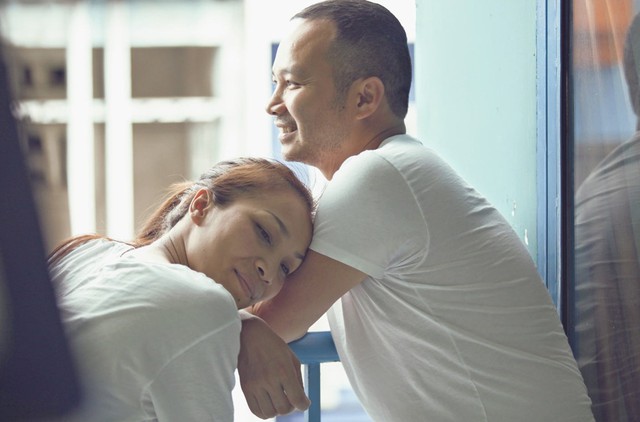 Nữ ca sĩ bị đồn chuyển giới đẻ 3 con: "Chồng t&ocirc;i th&igrave; t&ocirc;i nghiện chứ!"- Ảnh 1.