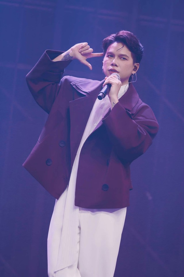 Việt Nam có ca sĩ "cất giọng lên là có hit”, nhạc cả nước thuộc mà vẫn lận đận 10 năm- Ảnh 2.
