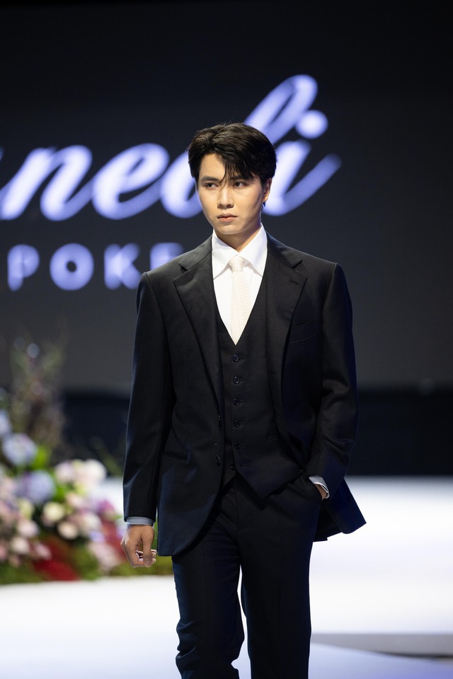 Show váy cưới hot nhất Việt Nam lúc này: Từ không gian đến thiết kế đều đẹp như cổ tích- Ảnh 14.