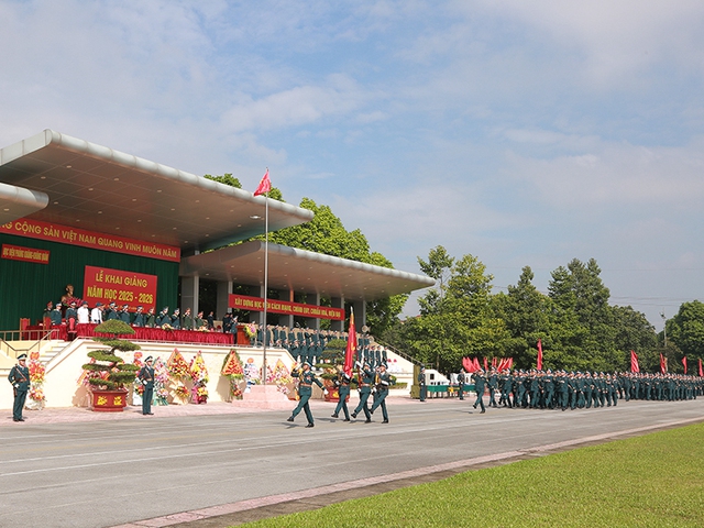 Học viện Phòng không - Không quân tiếp nối truyền thống, vững bước phát triển trong kỷ nguyên số- Ảnh 1.