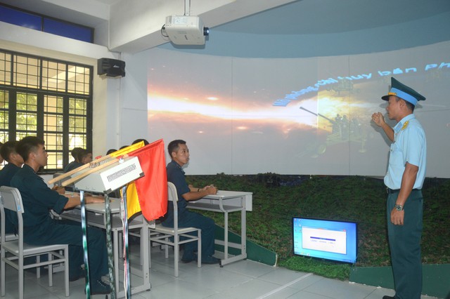 Học viện Phòng không - Không quân tiếp nối truyền thống, vững bước phát triển trong kỷ nguyên số- Ảnh 2.