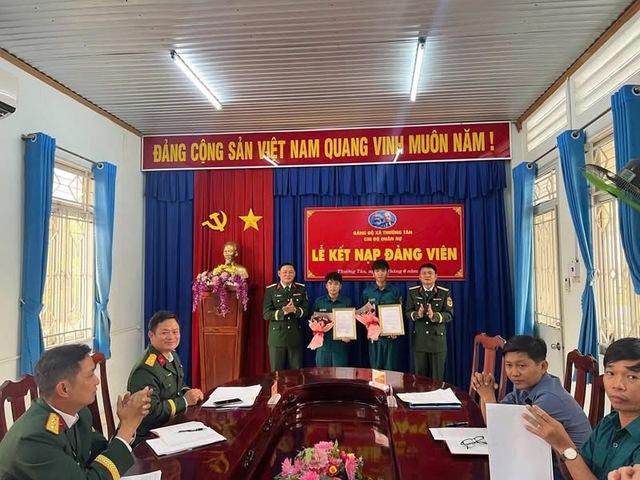 Tuổi trẻ Th&agrave;nh phố s&ocirc;i nổi hưởng ứng Ng&agrave;y Đo&agrave;n vi&ecirc;n đợt 2 năm 2026: Tiếp nối l&yacute; tưởng, lan tỏa kh&aacute;t vọng cống hiến - Ảnh 3.