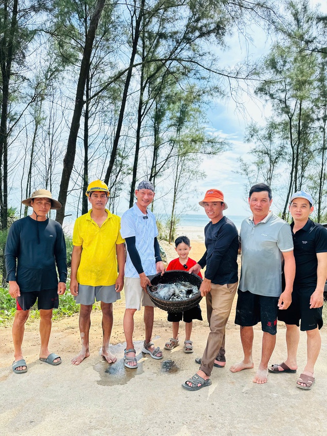 "Cha con vạn dặm" m&ugrave;a 3 ch&iacute;nh thức bắt đầu: Sự trở lại của những h&agrave;nh tr&igrave;nh gai g&oacute;c - Ảnh 5.