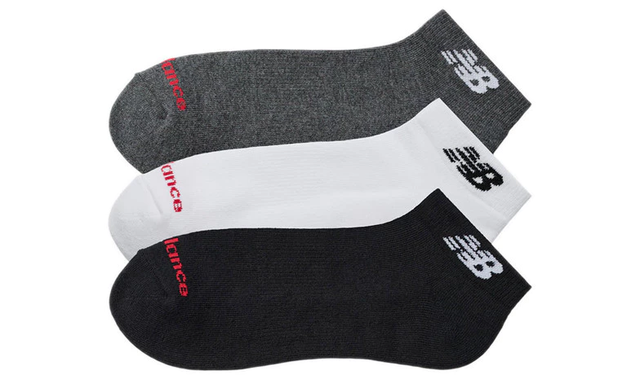 New Balance, Puma, adidas có deal giảm tới 60%: Gợi ý những món đáng xuống tiền từ giày, quần áo đến phụ kiện- Ảnh 3.