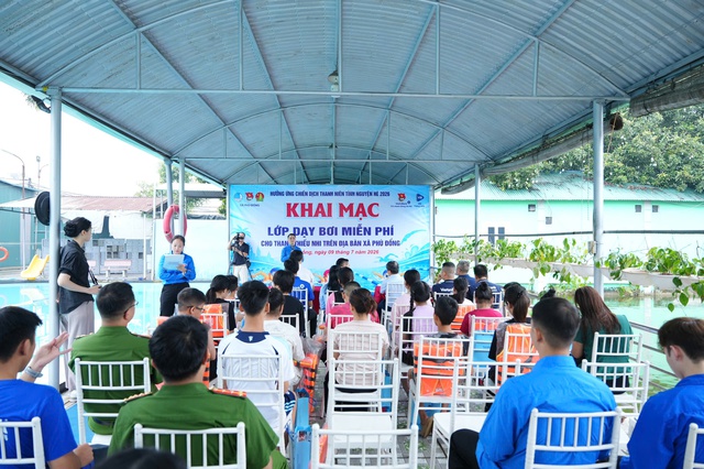 Tăng cường phổ cập kỹ năng ph&ograve;ng chống đuối nước cho thanh thiếu nhi X&atilde; Ph&ugrave; Đổng &ndash; Th&agrave;nh phố H&agrave; Nội - Ảnh 1.
